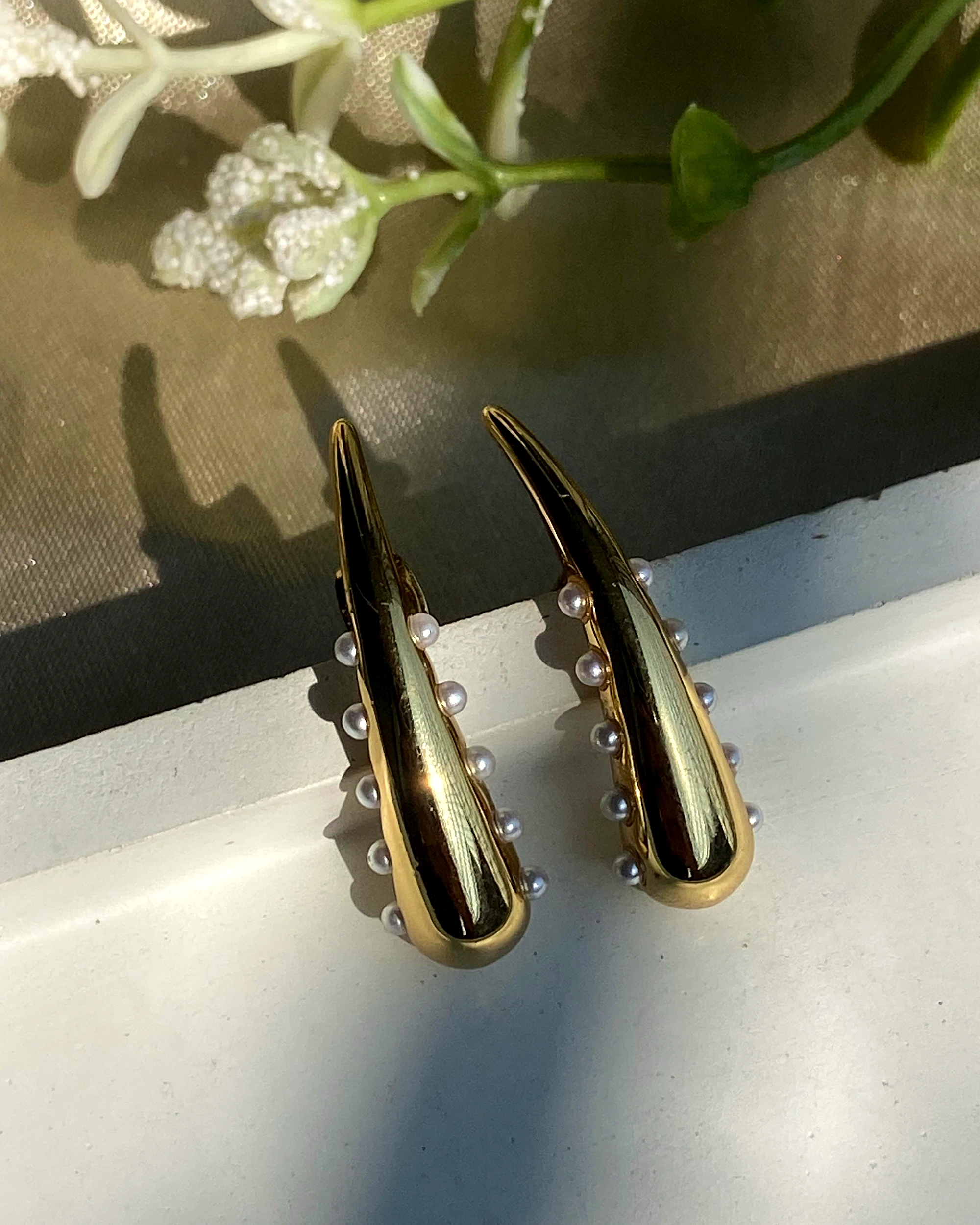 Gold Teardrop Pearl Earrings