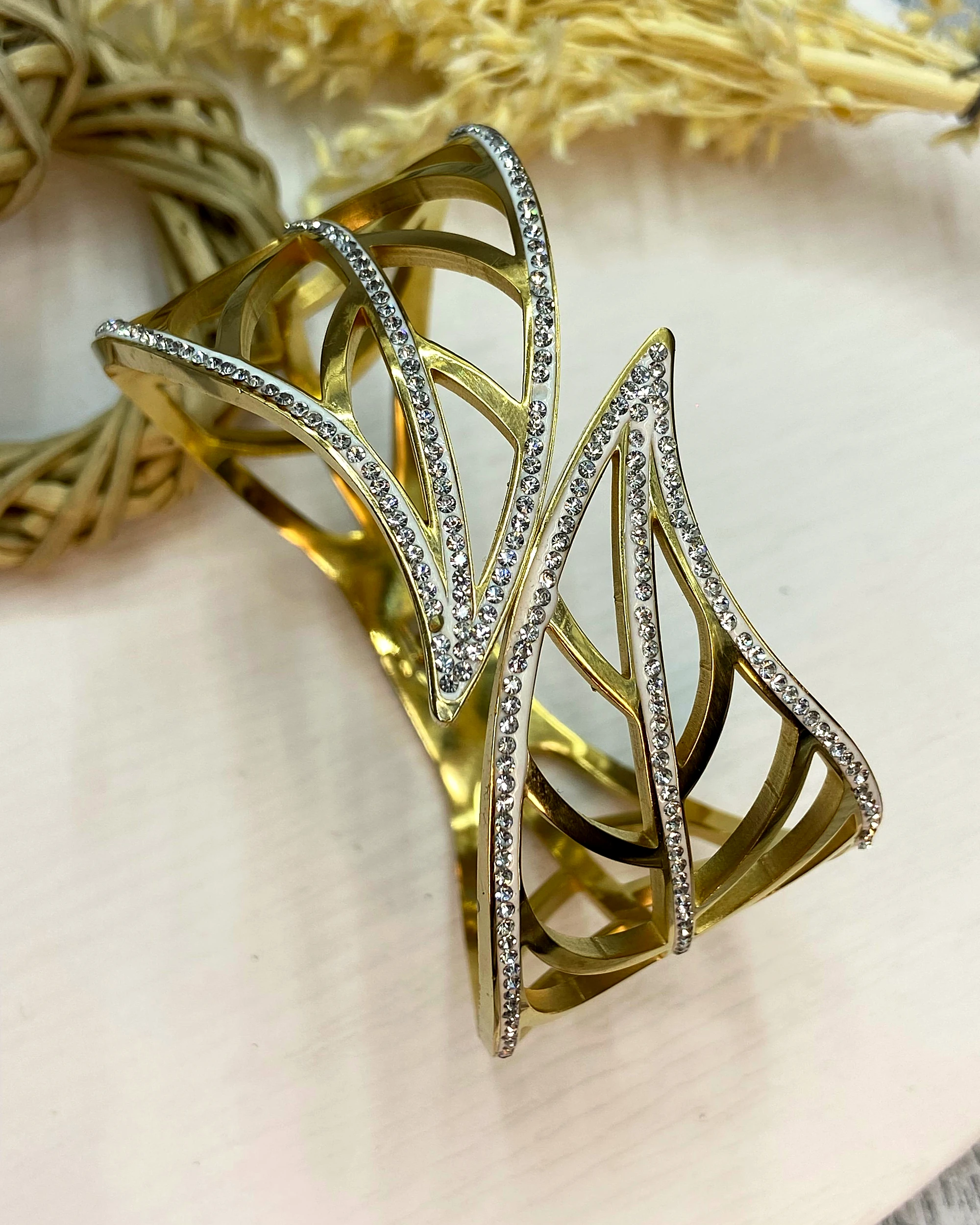Intertwined Leaves Kada